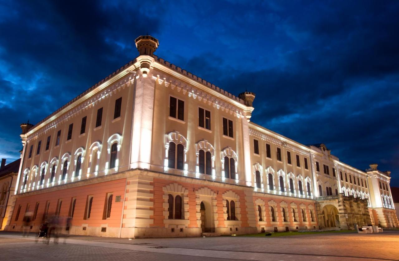 Hortenzia Alba Iulia Dış mekan fotoğraf